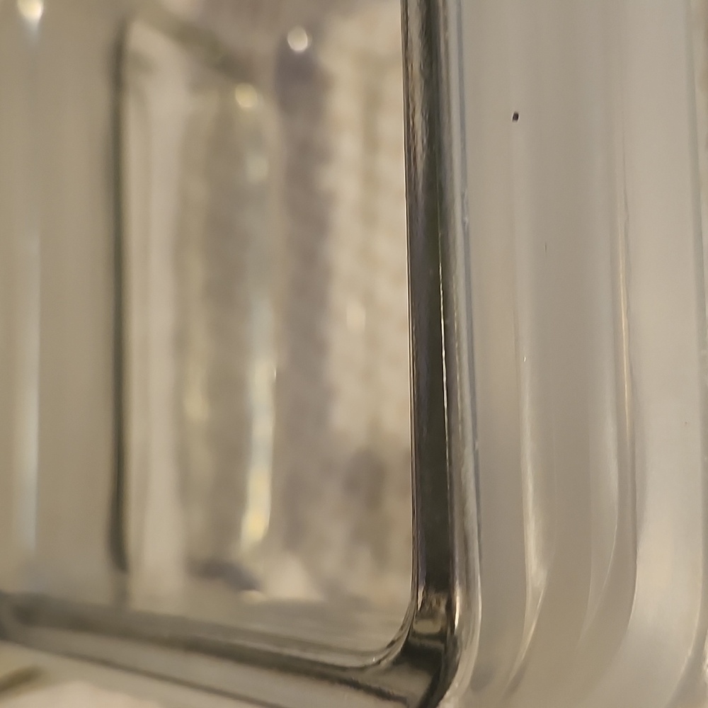 Anchor Hocking Square Glass Canister.        Set of 2 Airtight - Picture 3 of 6
